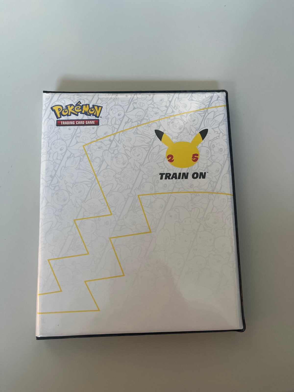 Pokémon 25th Anniversary Verzamelmap / Binder, Ophalen of Verzenden, Nieuw, Overige typen