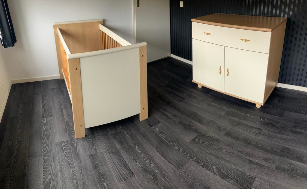 Complete Kinderkamer Set: Bed, Commode, Box, Buggy, Wippertj, Kinderen en Baby's, Kinderkamer | Commodes en Kasten, 50 tot 70 cm