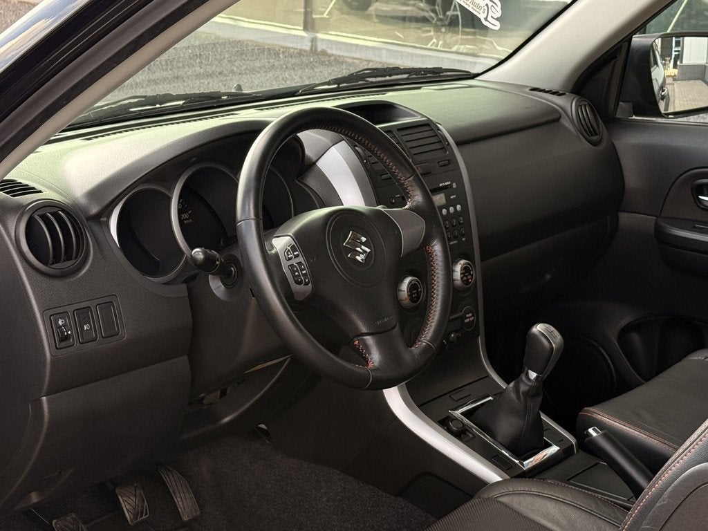 Suzuki Grand Vitara 1.6-16V High Executive | Airco | Leder |, 1345 kg, Gebruikt, Zwart, 4 cilinders