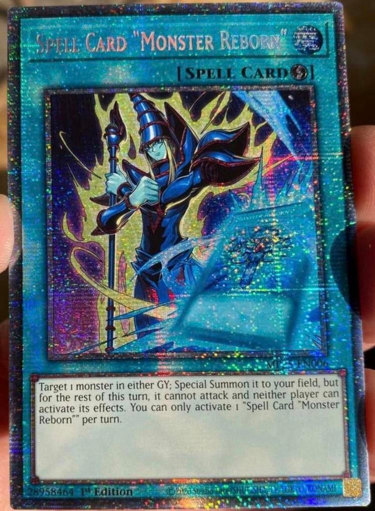 Yu-Gi-Oh! Spell Card “Monster Reborn” MP25 Starlight Rare !, Ophalen of Verzenden, Zo goed als nieuw, Losse kaart, Foil