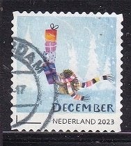 1707 - Nederland nvph 4157 , Decemberzegel , Egel met kado’s, Postzegels en Munten, Verzenden, Na 1940, Gestempeld