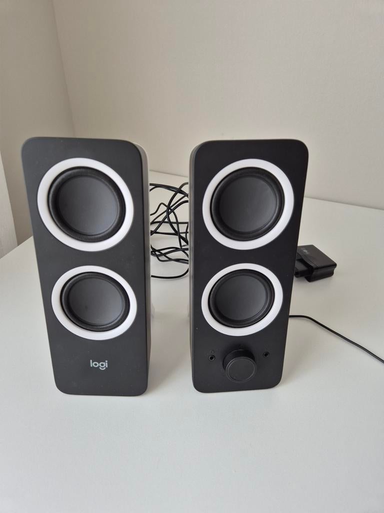 Logitech Z207 2.0 Stereo Speakers - Zwart/Wit, Computers en Software, Pc speakers, Ophalen of Verzenden, Zo goed als nieuw, Audiokanaal 2