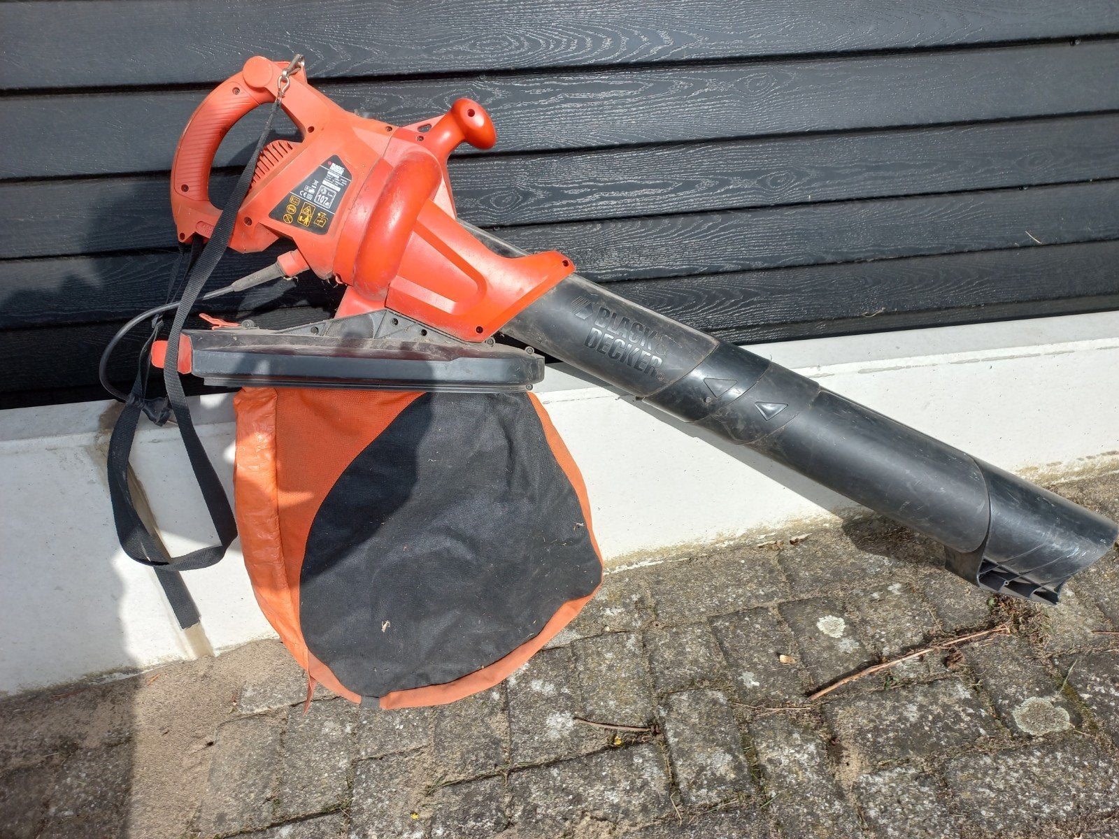 Black&Decker Bladblazer GW3000 met zuig- en versnipperfuncti, Ophalen, Gebruikt, Met opvangzak, Elektrisch