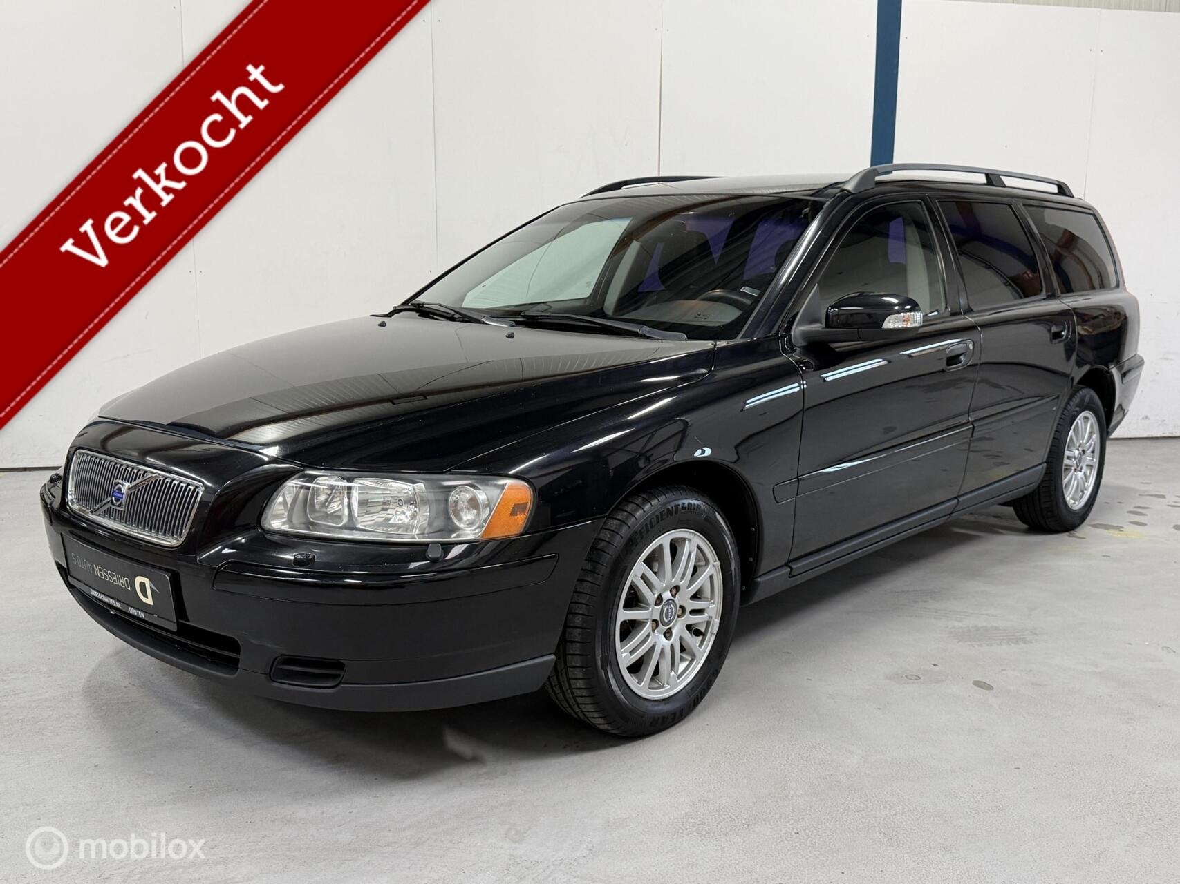 Volvo V70 2.4 Kinetic 170PK / YOUNGTIMER, Voorwielaandrijving, Gebruikt, Zwart, 1470 kg