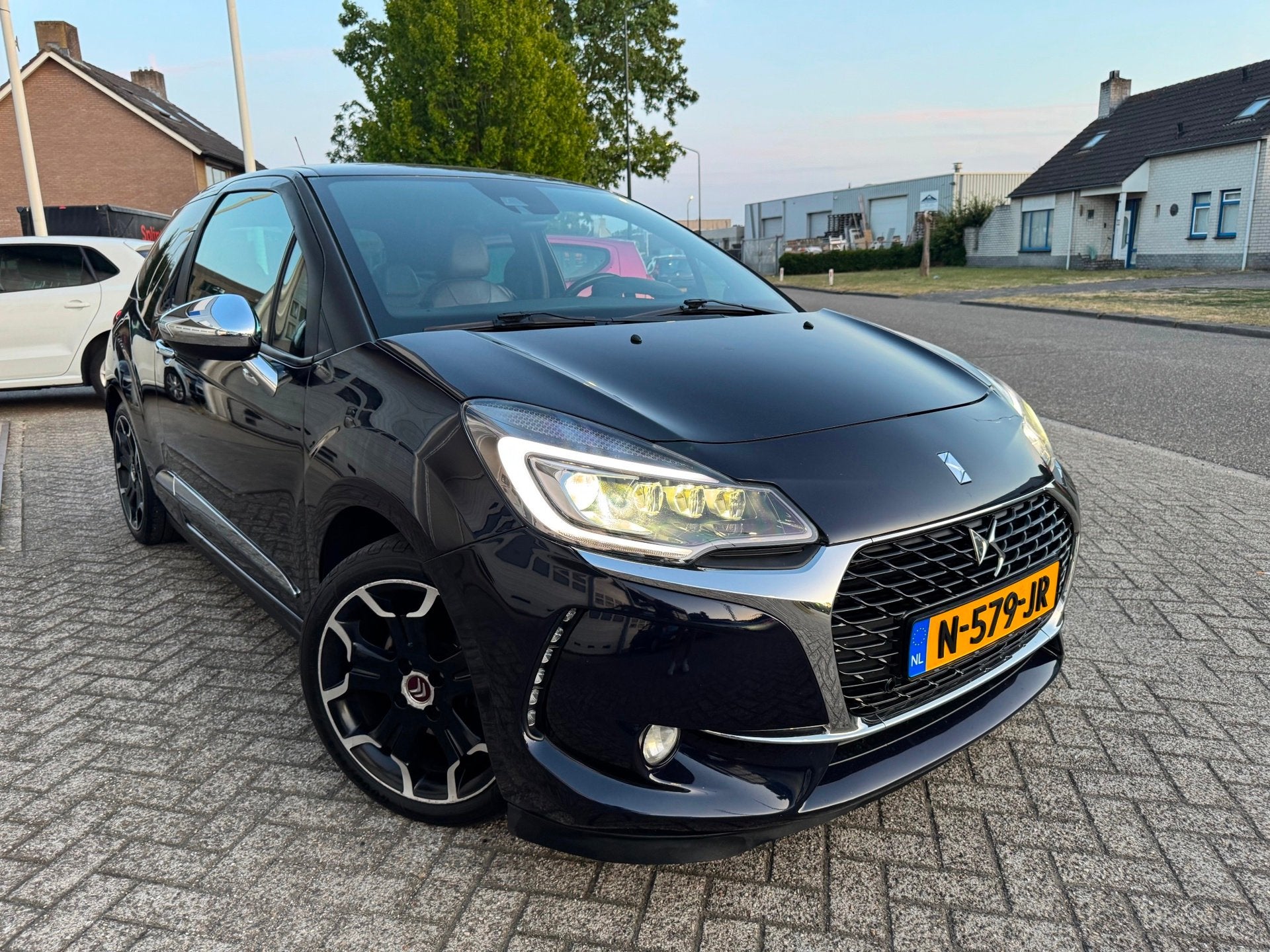 DS 3 1.6 THP Sport Chic Xenon, Leer, Navi, Auto's, Voorwielaandrijving, Gebruikt, Euro 6, 4 cilinders