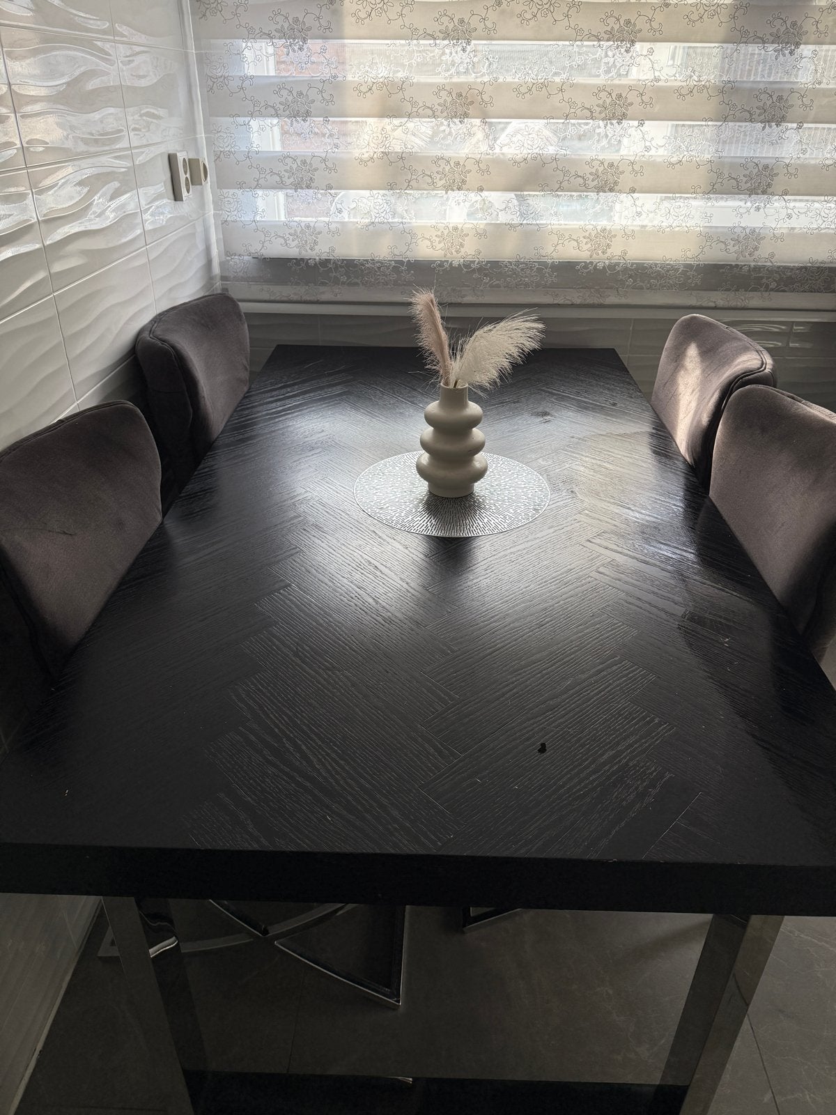 Nette eettafel van visgraat, Ophalen, 200 cm of meer, Zo goed als nieuw, Vijf personen of meer