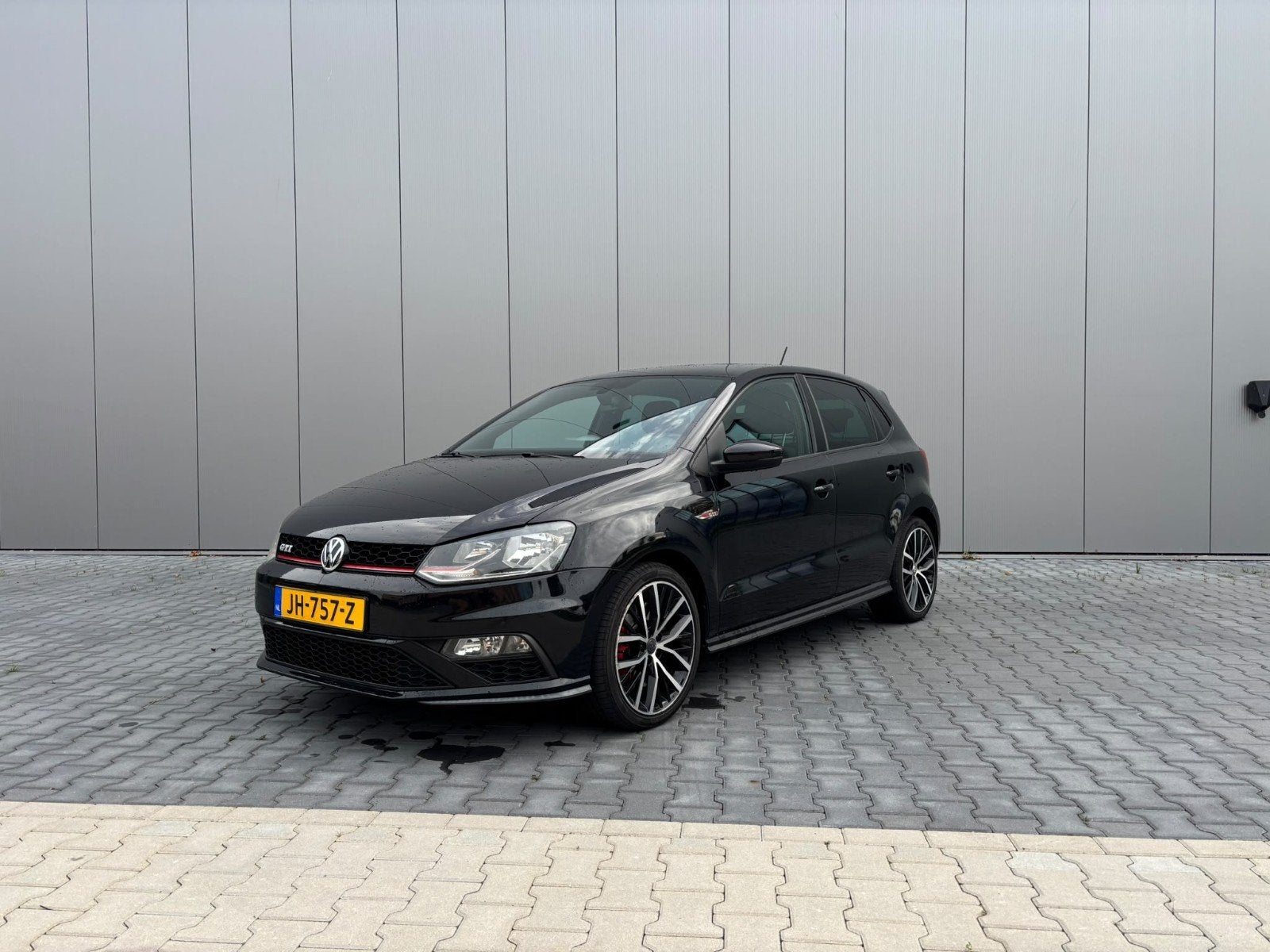 Volkswagen Polo 1.8 TSI 141KW BMT GTI 2016 Zwart, Zwart, Origineel Nederlands, 1180 kg, Particulier