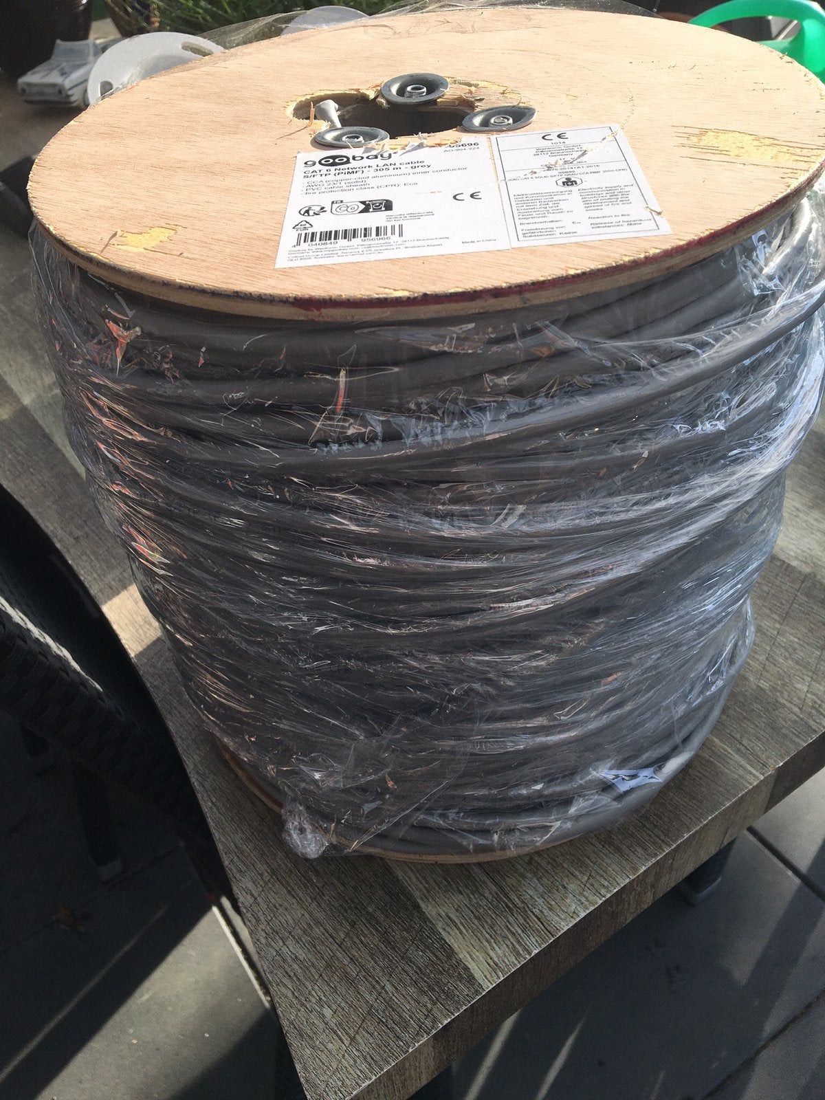 UTP kabel op rol grijs 305 meter, Ophalen of Verzenden, Nieuw, Kabel of Snoer