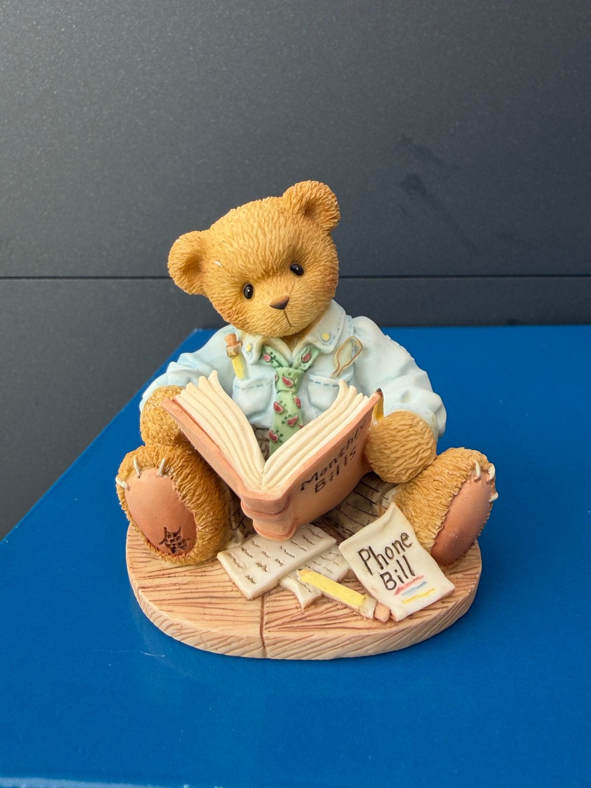 Cherished Teddies beeldje "Dad, You're Due For A Hug!", Verzamelen, Ophalen of Verzenden, Zo goed als nieuw, Beeldje, Cherished Teddies