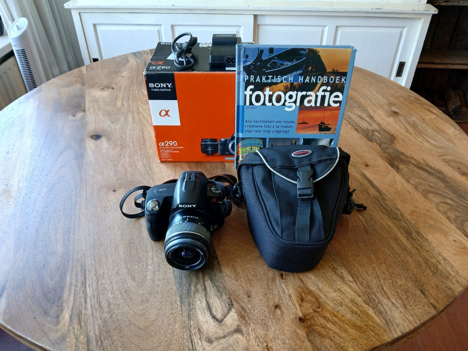 Sony Alpha a290 Spiegelreflexcamera met accessoires, Audio, Tv en Foto, Fotocamera's Digitaal, Gebruikt, Spiegelreflex, Draagriem