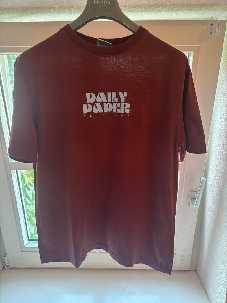 Daily Paper T-Shirt, Ophalen of Verzenden, Zo goed als nieuw, Maat 48/50 (M), Rood