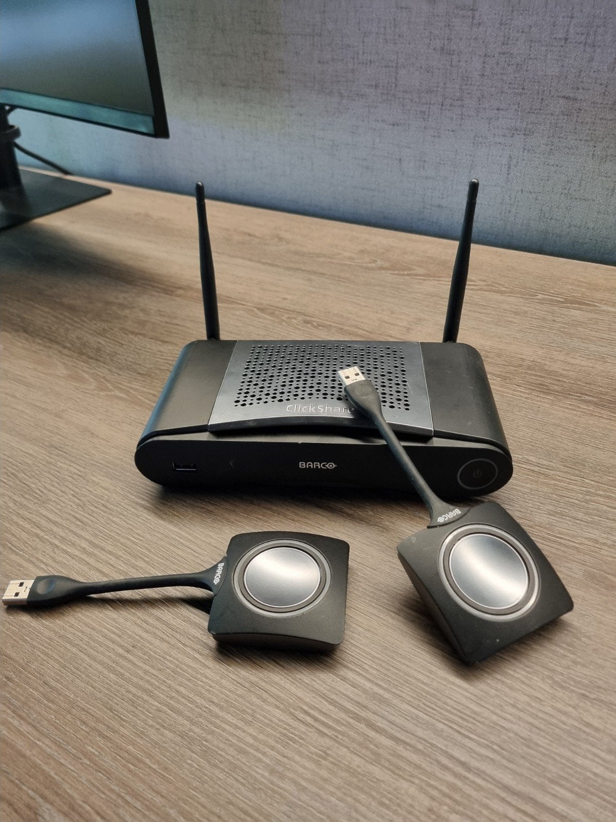 Barco ClickShare CSE-200 Draadloos Presentatiesysteem, Ophalen of Verzenden, Gebruikt