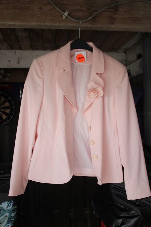 colbert roze met bloem (nieuw), Maat 38/40 (M), Nieuw, Ophalen of Verzenden, Jasje