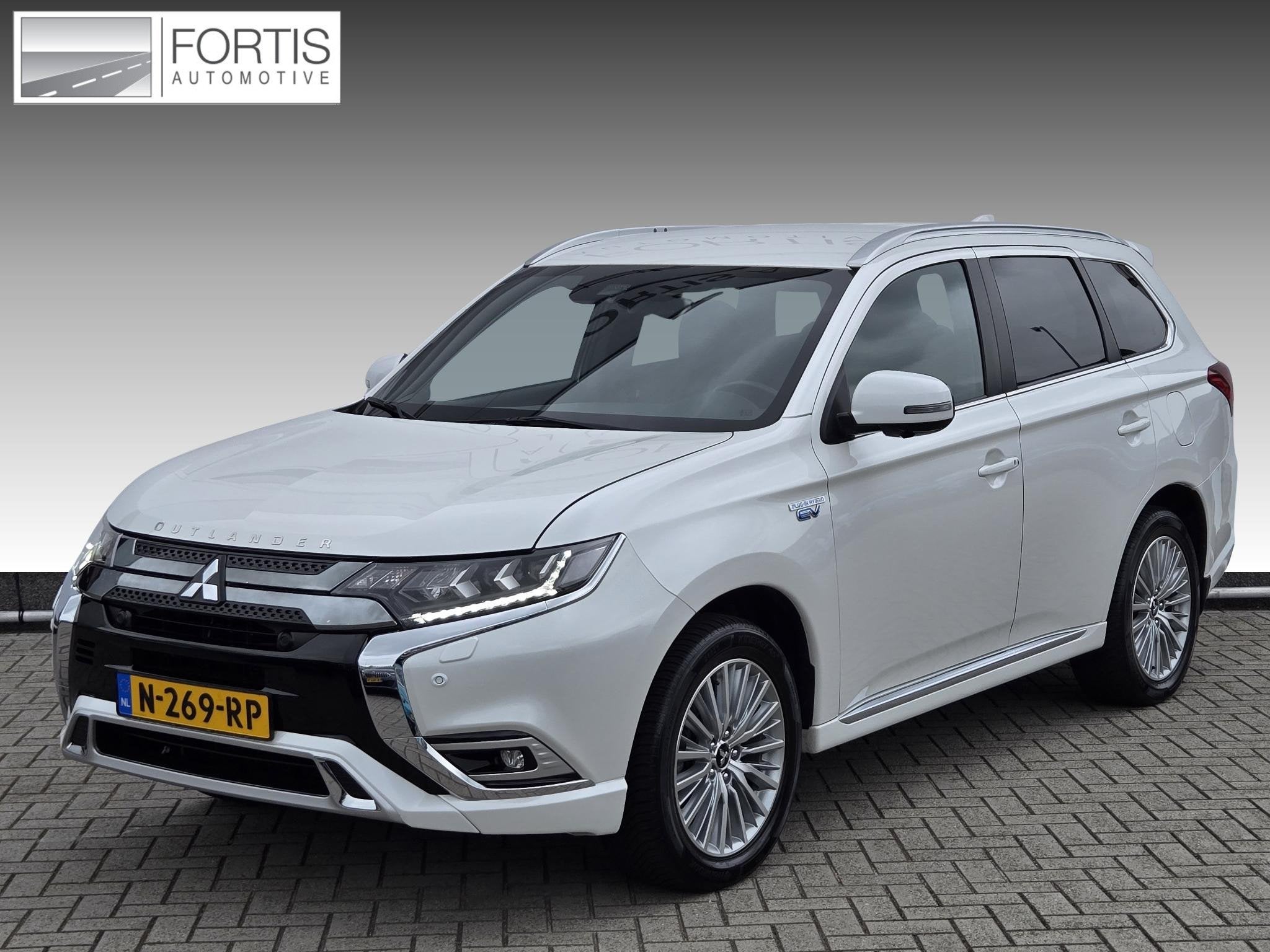 Mitsubishi Outlander 2.4 PHEV Intense S | Dealeronderhouden|, Auto's, Euro 6, 4 cilinders, 1865 kg, Plug-in hybride