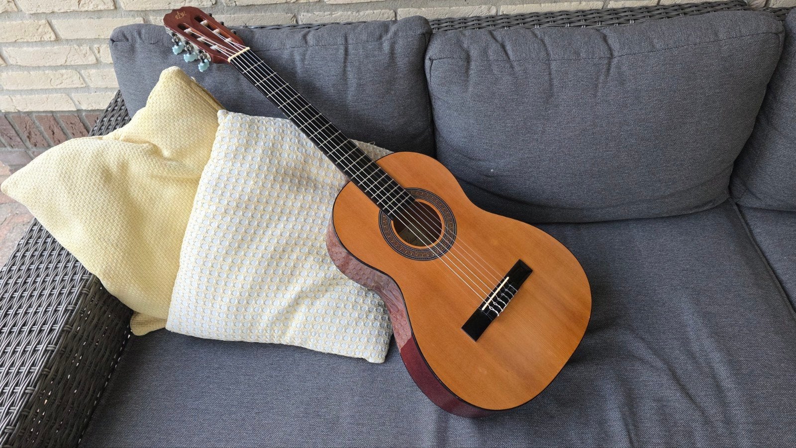 Leuke en nette kleinere klassieke akoestische gitaar, Ophalen, Gebruikt, Klassieke of Spaanse gitaar
