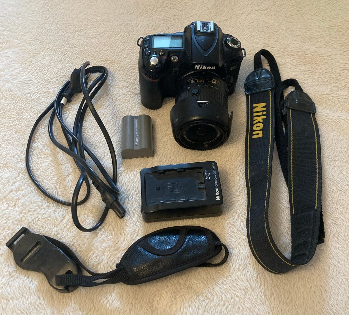 Nikon D90 spiegelreflexcamera incl 18-55mm lens, Gebruikt, Spiegelreflex, 12 megapixels, 4 t/m 7 keer