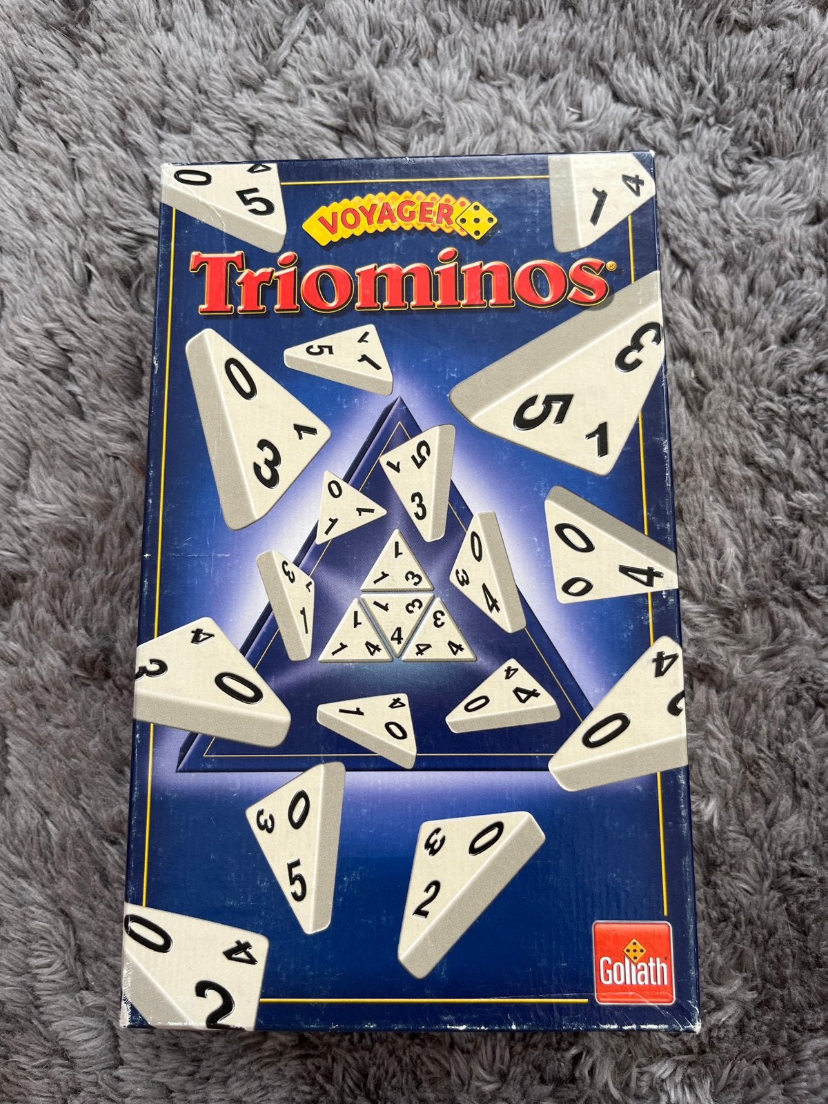 Triominos Voyager - Het klassieke driehoekige dominospel, Hobby en Vrije tijd, Een of twee spelers, Ophalen of Verzenden, Gebruikt