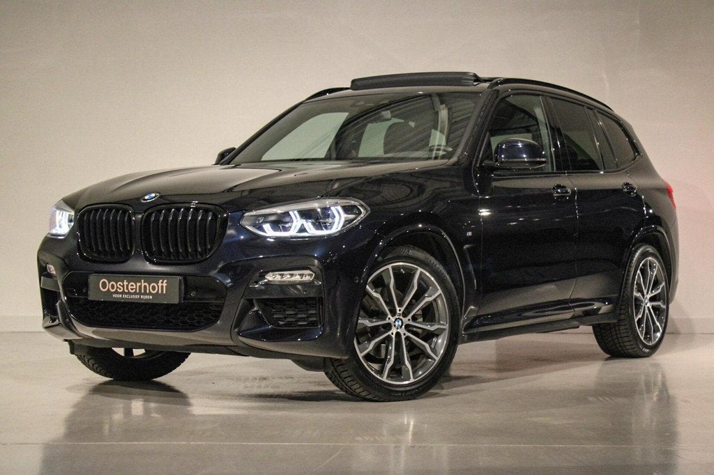BMW X3 sDrive20i Launch Edition High Executive PANO|STOELVRW, Automaat, Achterwielaandrijving, Gebruikt, 4 cilinders