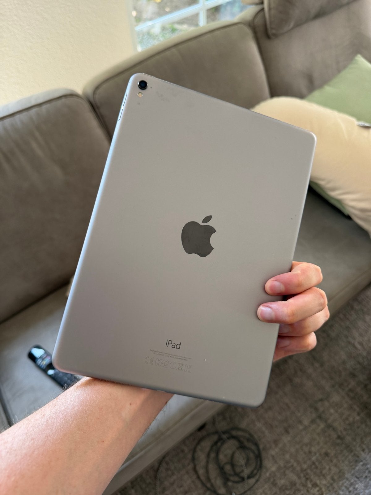 Apple iPad Pro 9.7-inch 32GB Wi-Fi, Computers en Software, Apple iPads, Gebruikt, Apple iPad Pro, Wi-Fi, 10 inch, 32 GB, Ophalen