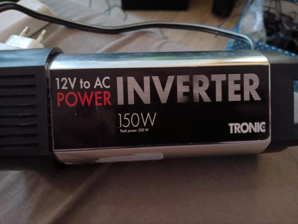 Tronic 12V naar AC omvormer 150W, Ophalen of Verzenden