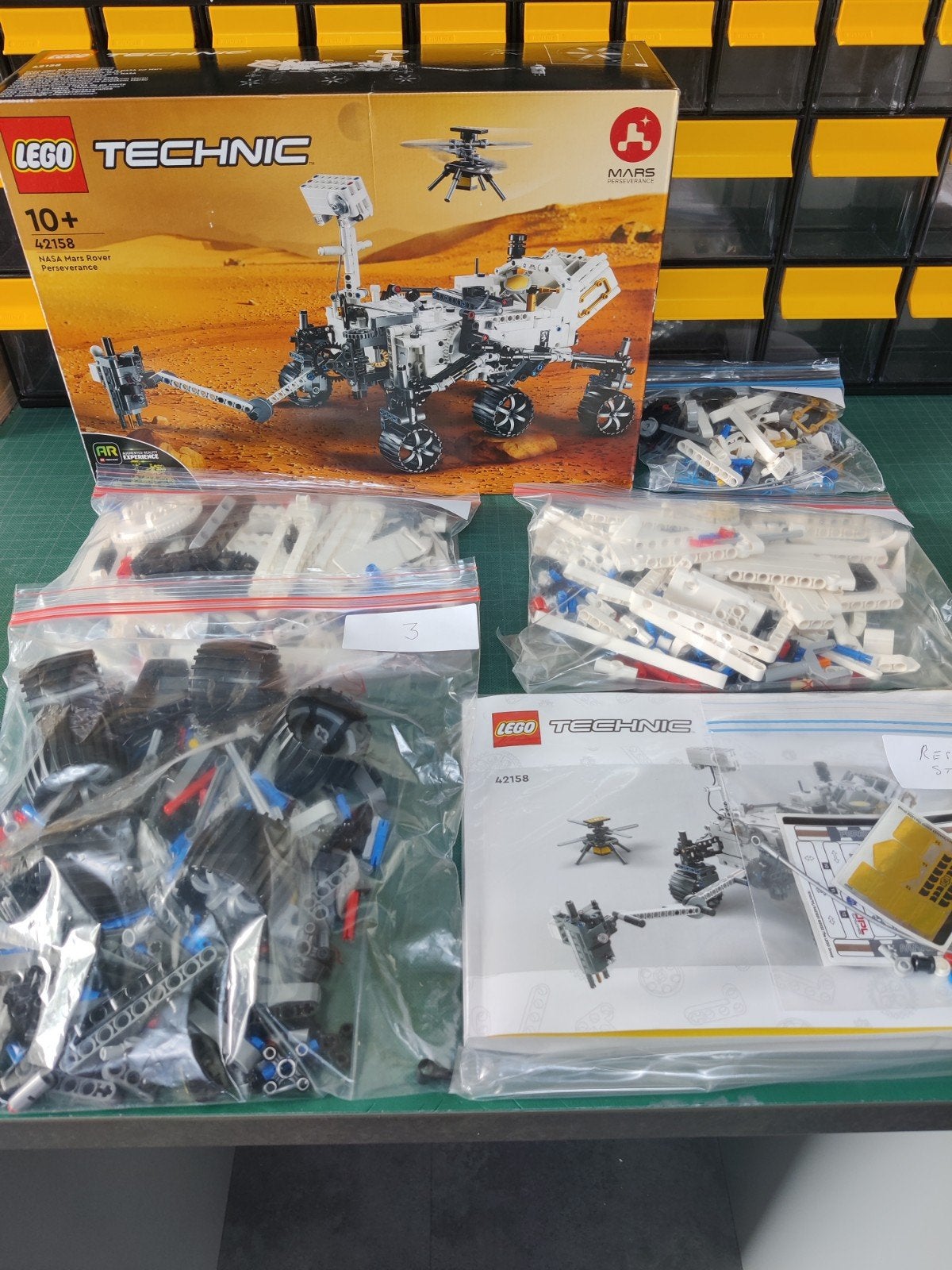 LEGO Technic 42158 in nieuwstaat, Ophalen of Verzenden, Zo goed als nieuw