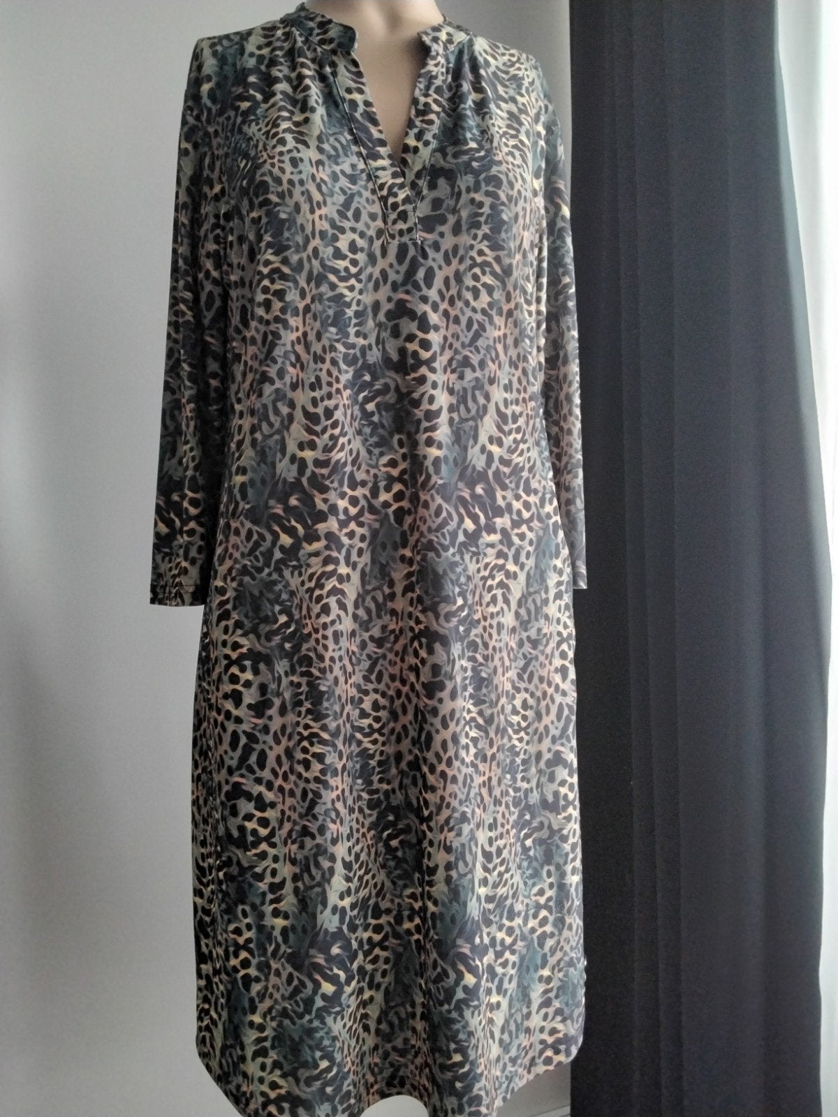 Angelle Milan jurk met dierenprint, maat M, nieuw, Kleding | Dames, Jurken, Maat 38/40 (M), Angelle Milan, Meerkleurig, Nieuw