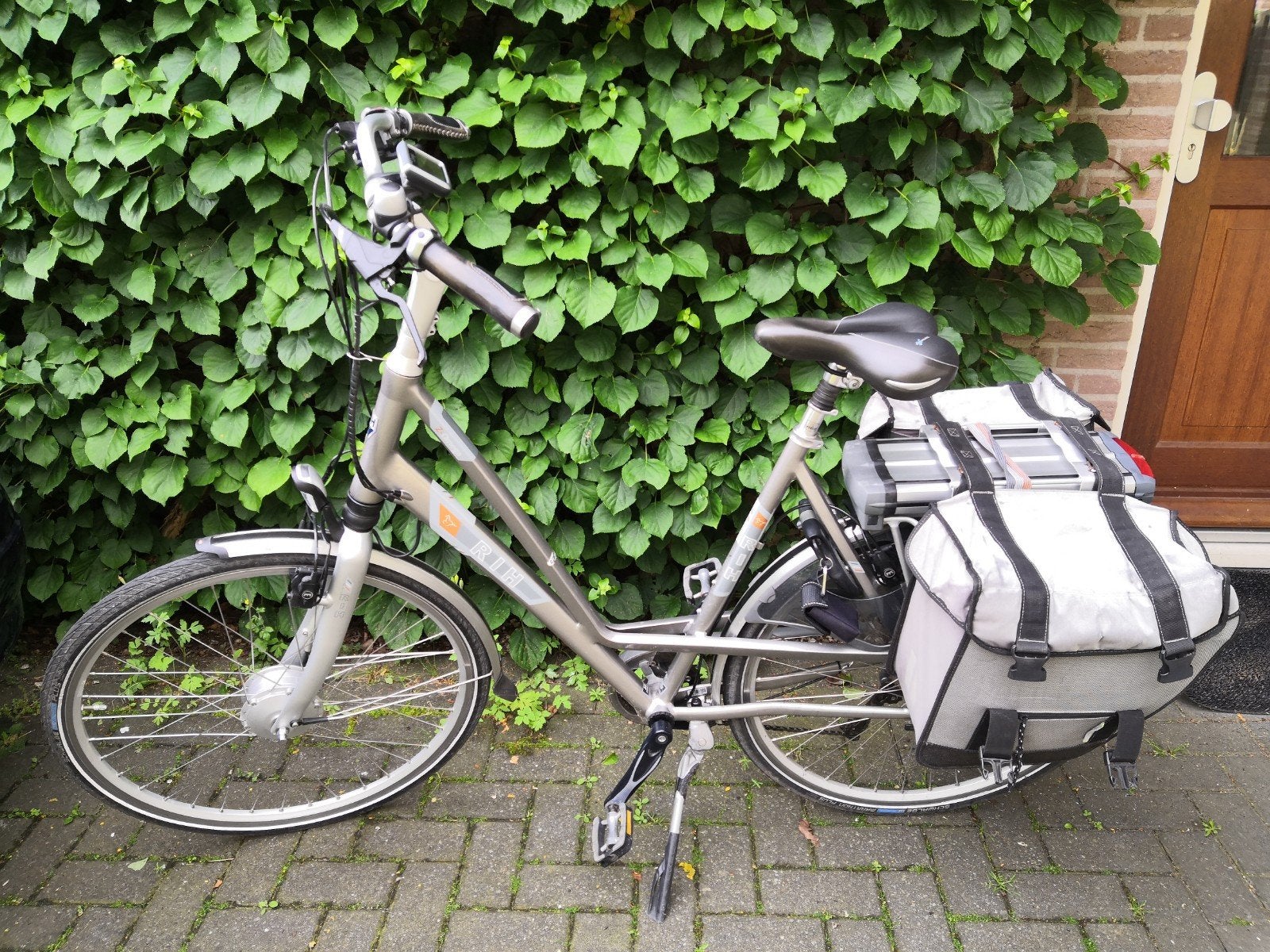 RIH Z-omega E-bike. Actieradius 49km., Fietsen en Brommers, Elektrische fietsen, Overige merken, Gebruikt, Ophalen of Verzenden