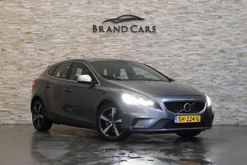 Volvo V40 2.0 T4 Business Sport | 2X R Design | Navi | NAP |, Auto's, Gebruikt, Euro 6, 1342 kg, 1500 kg
