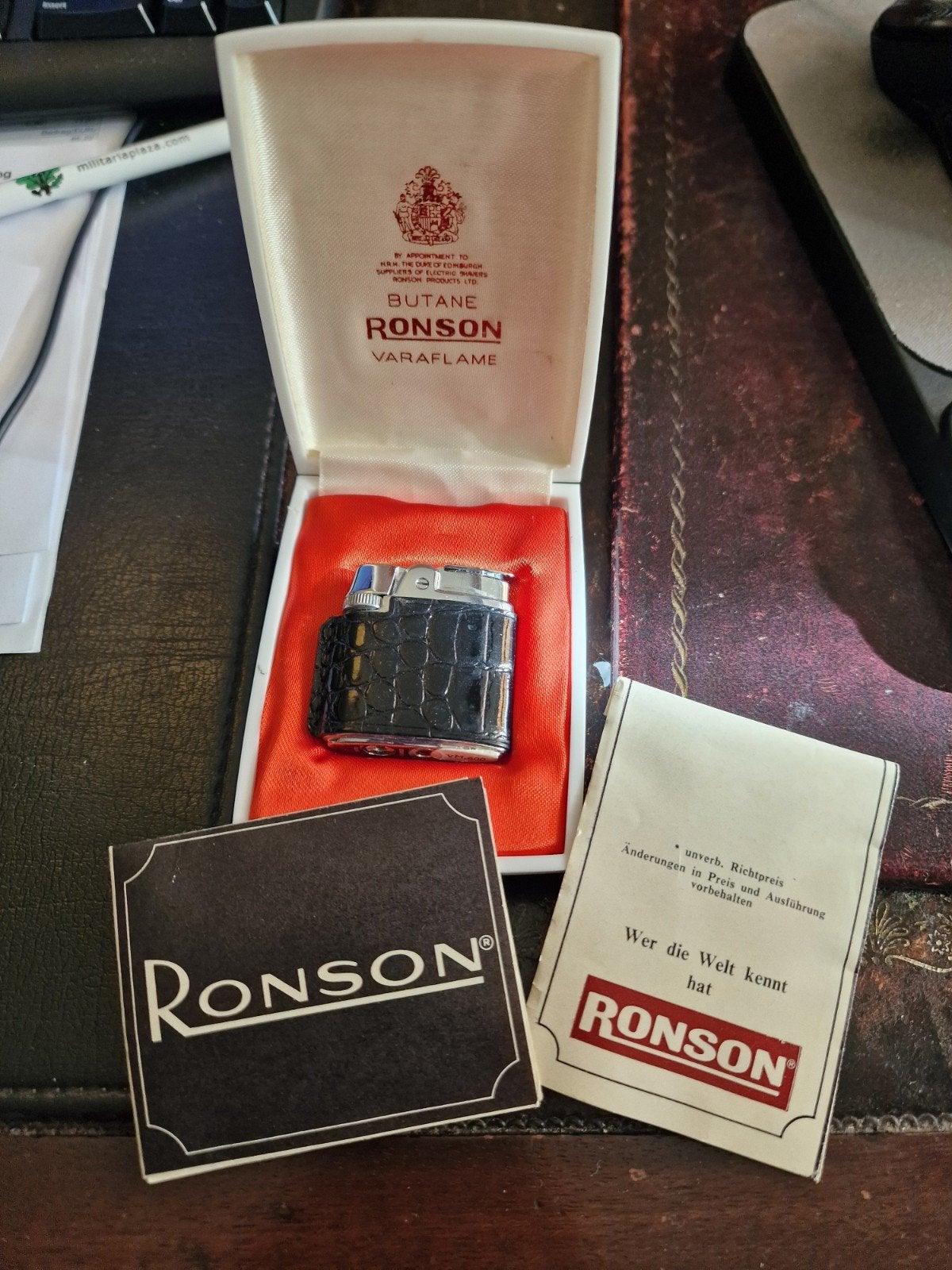 Vintage Ronson Varaflame Aansteker in Doos, Verzamelen, Rookartikelen, Aanstekers en Luciferdoosjes, Ophalen, Zo goed als nieuw