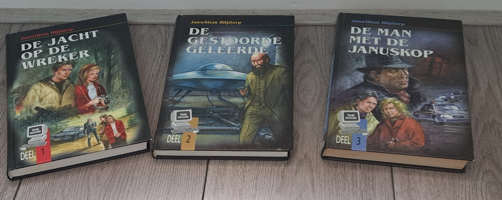 Janwillem Blijdorp - teamdossier deel 1 t/m 3, Ophalen of Verzenden, Zo goed als nieuw