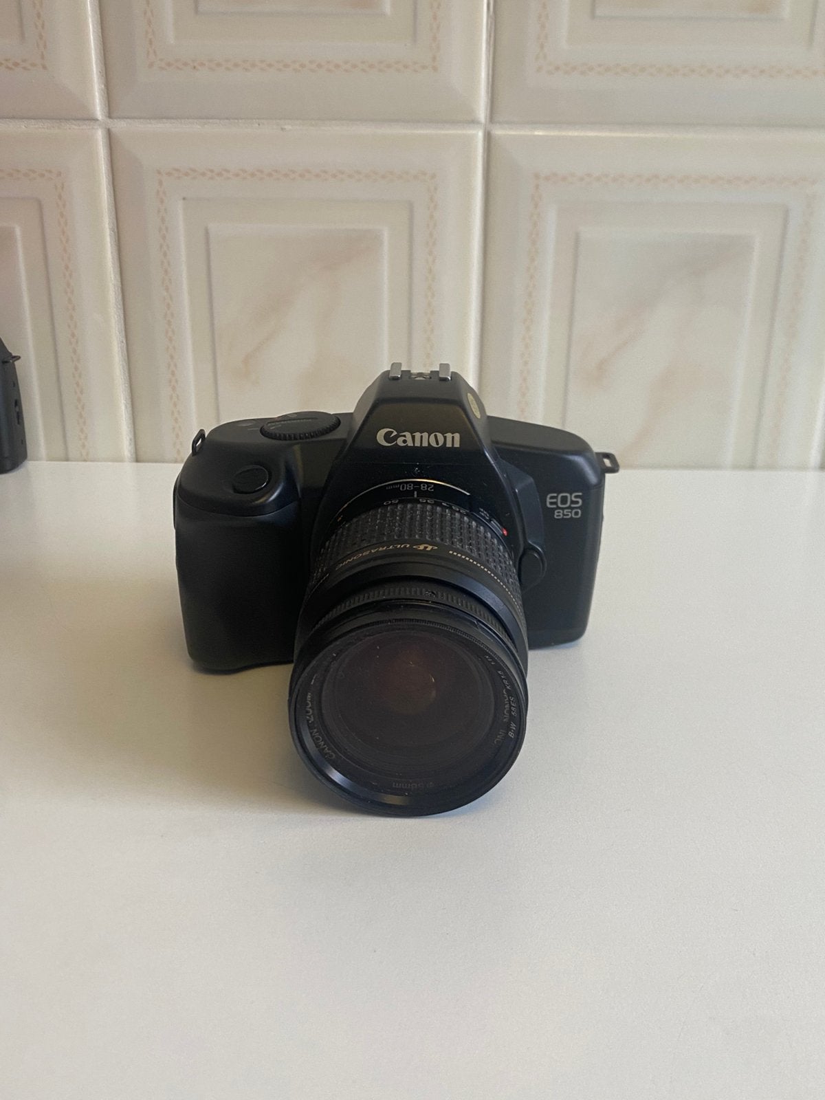 Canon E0S 850, Audio, Tv en Foto, Fotocamera's Analoog, Ophalen of Verzenden, Zo goed als nieuw, Spiegelreflex, Canon
