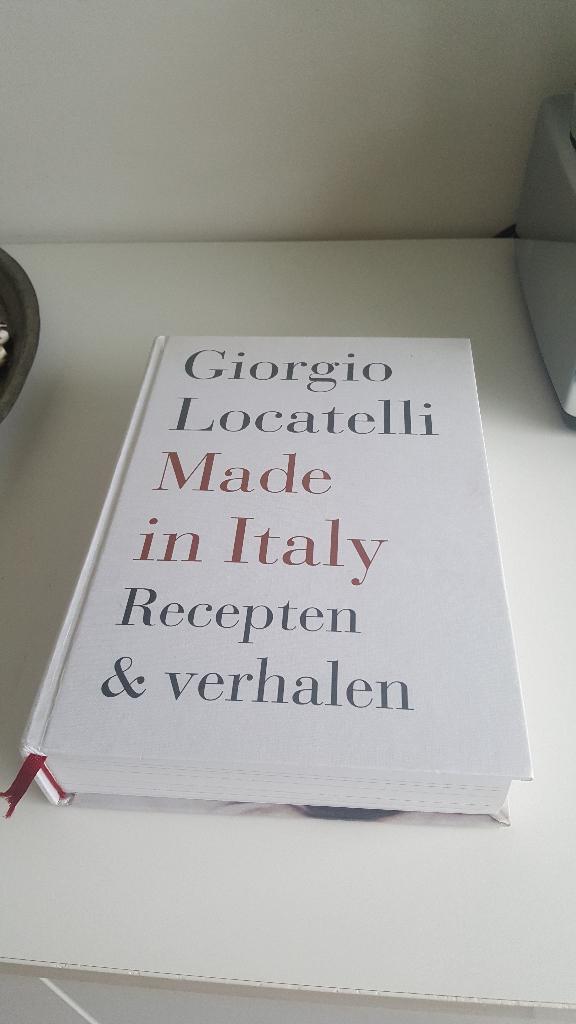 Zgan kookboek Giorgio Locatelli, Made in Italy, nederlands, Boeken, Kookboeken, Ophalen, Zo goed als nieuw, Italië