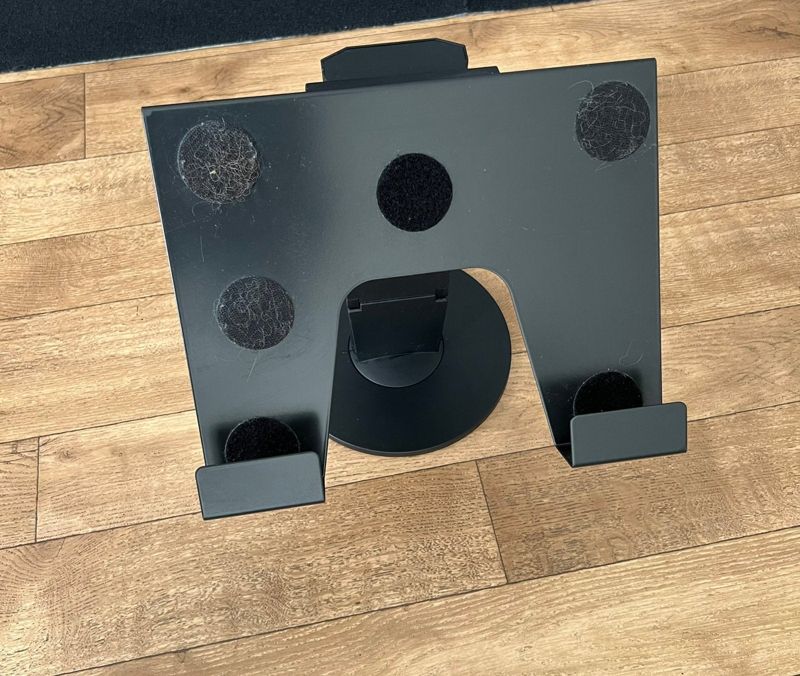 Laptop standaard metaal zwart, Ophalen, Zo goed als nieuw