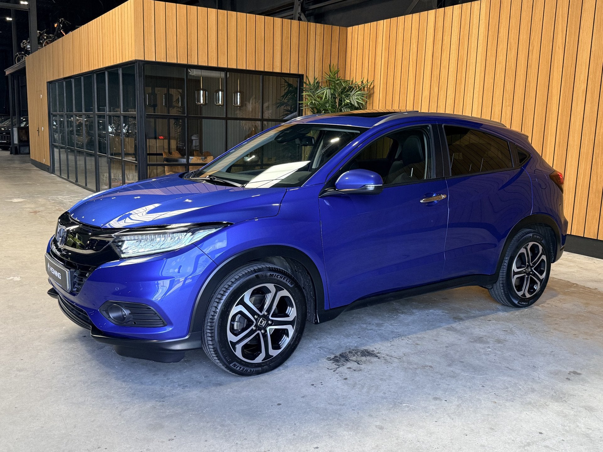 Honda HR-V 1.5 i-VTEC Executive Automaat. Pano. Camera. Nav., Auto's, 15 km/l, Blauw, Leder en Stof, Origineel Nederlands