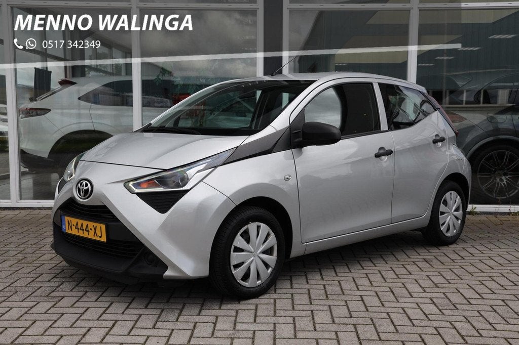 Toyota Aygo 1.0 VVT-i x-fun|Airco|Elek. Ramen|Bluetooth|, Auto's, Voorwielaandrijving, Gebruikt, Euro 6, 4 stoelen