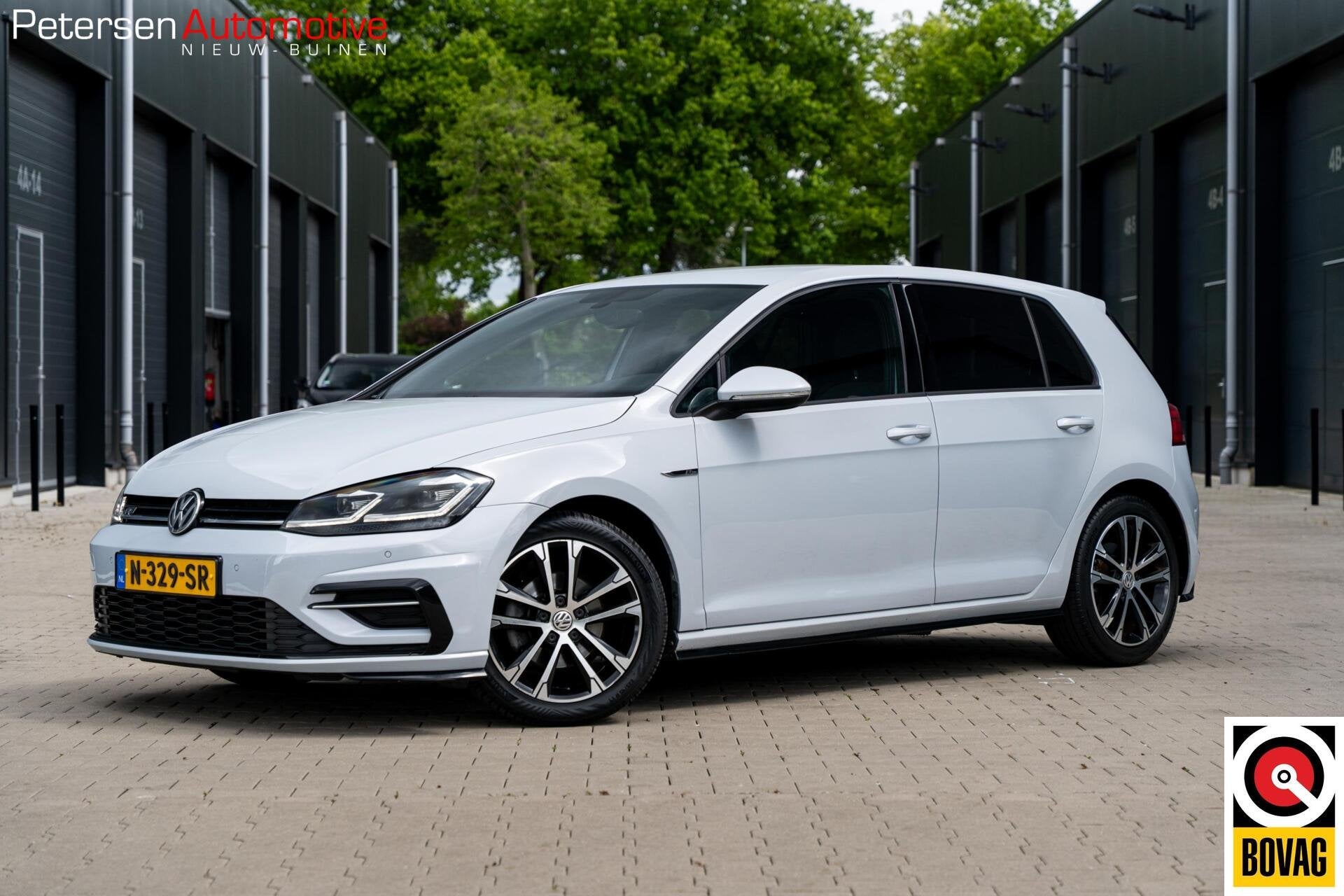 Volkswagen Golf 1.4 TSI Highline R-Line *Virtual* ACC* Vol*, Auto's, Volkswagen, 125 pk, Gebruikt, 4 cilinders, Wit