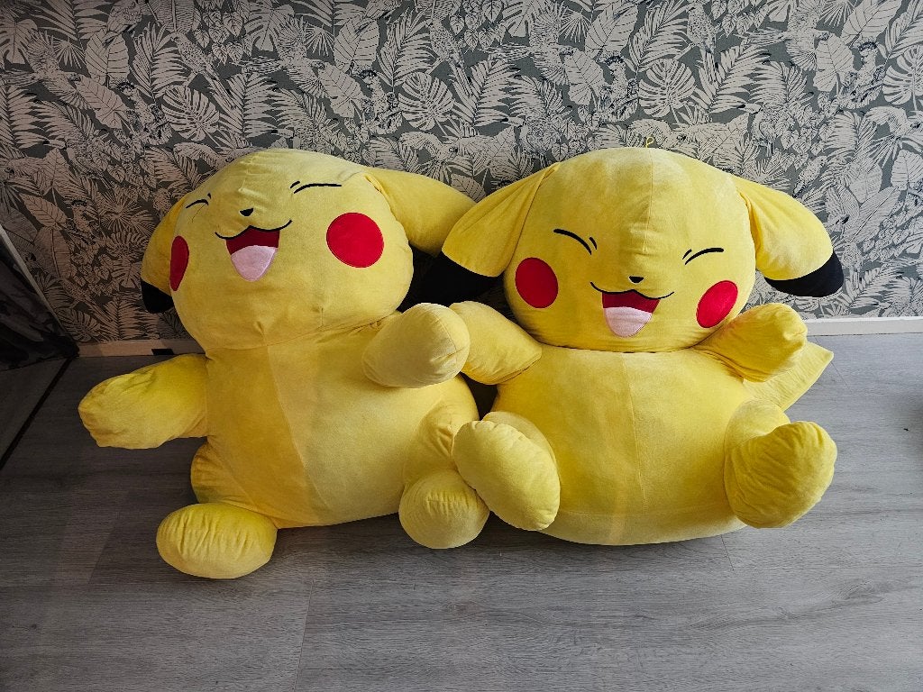 pokemon pichu knuffel 1meter hoog, 2 stuks, Ophalen, Zo goed als nieuw, Overige typen