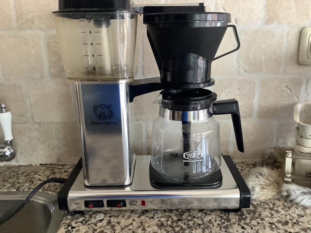 DE moccamaster koffiezetapparaat, Witgoed en Apparatuur, Koffiezetapparaten, Ophalen, Gebruikt, Koffiemachine, Gemalen koffie
