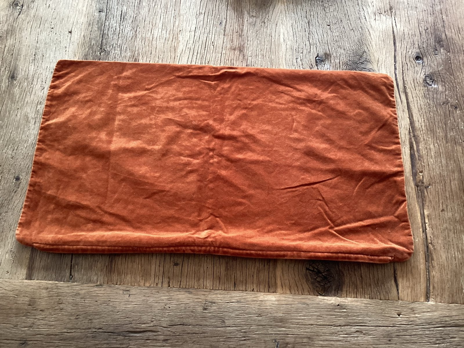 Oranje fluwelen kussenhoes met rits, Huis en Inrichting, Overige merken, Kussenhoes, Oranje, Zo goed als nieuw