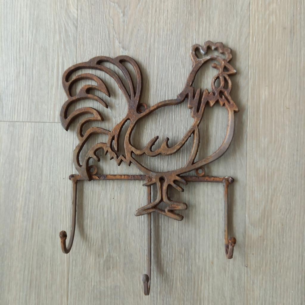 Gietijzeren Haan met haakjes om iets aan op te hangen., Ophalen, Overige materialen