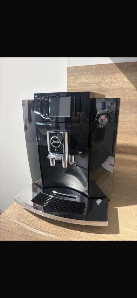 Jura E6 2021 met garantie!, 10 kopjes of meer, Koffiemachine, Ophalen of Verzenden, Zo goed als nieuw