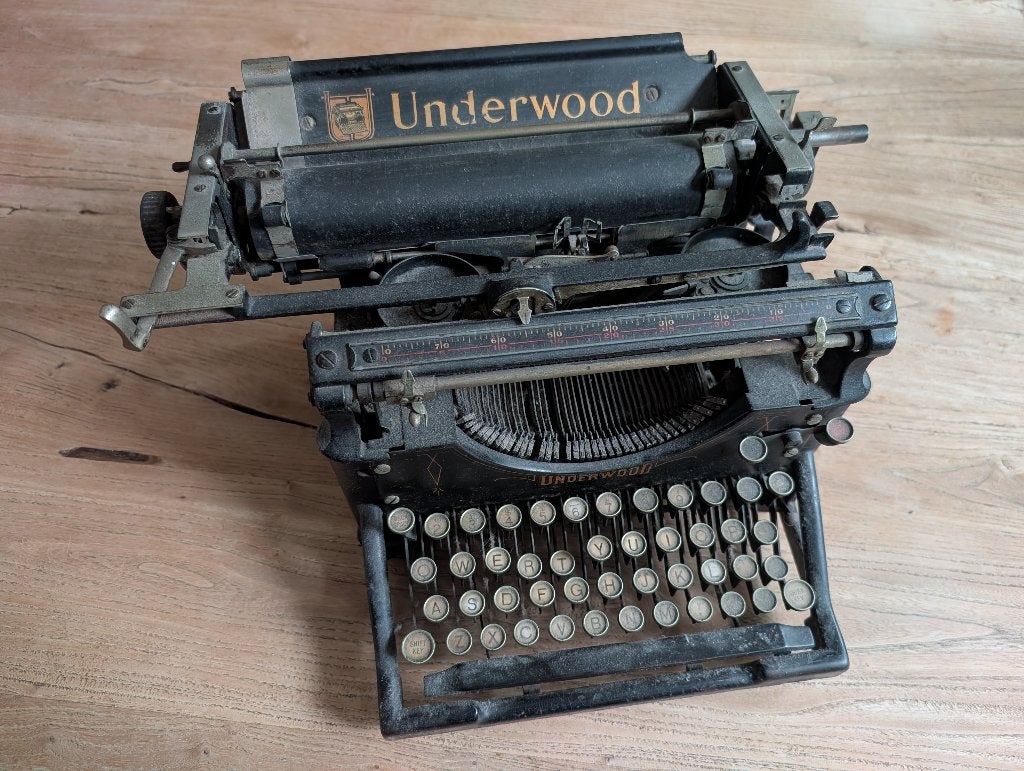 Oud familiestuk: Underwood typemachine (ca. 1900–1930), Antiek en Kunst, Ophalen