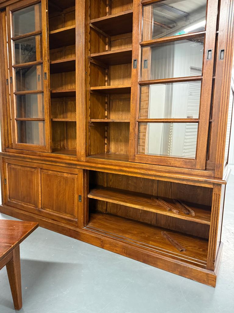 Eichholtz “English Library” Bibliotheekkast/ Boekenkast #K34, Met deur(en), 200 cm of meer, Eicholtz, Eikenhout