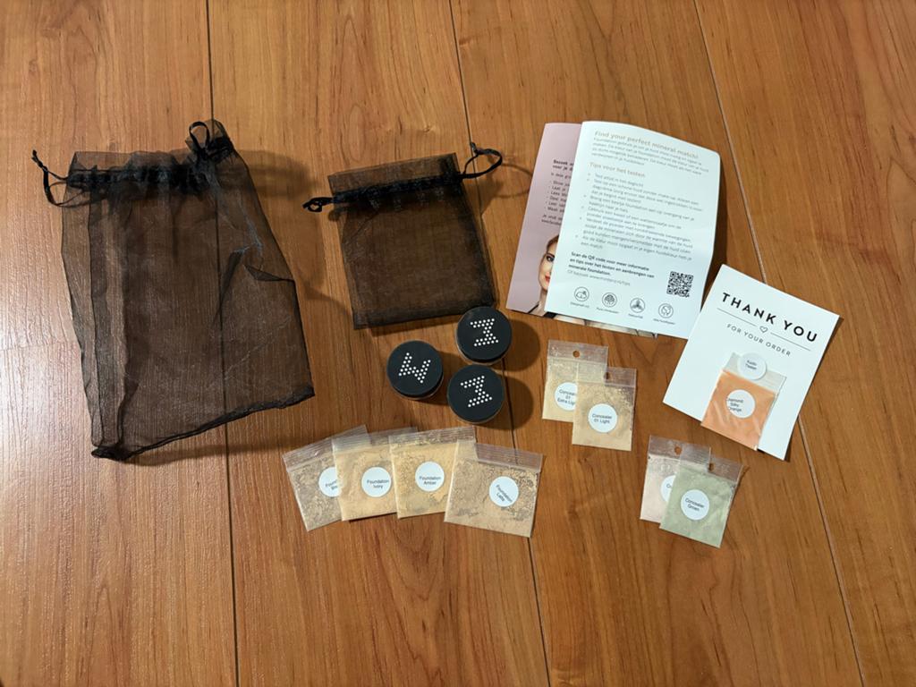 Mintenz make-up set: oogschaduw en testers, Nieuw, Ophalen of Verzenden, Make-up, Overige kleuren