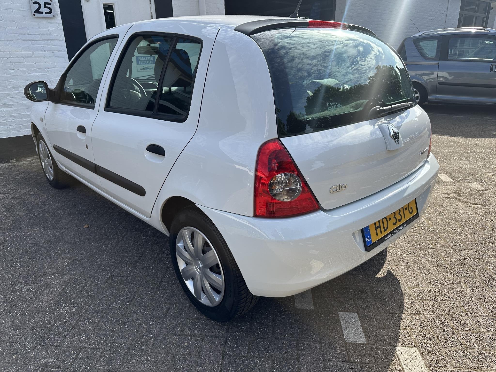Renault Clio 1.2 Night & Day /Nieuwe apk bij aflevering/5 dr, Voorwielaandrijving, Euro 5, Gebruikt, 4 cilinders