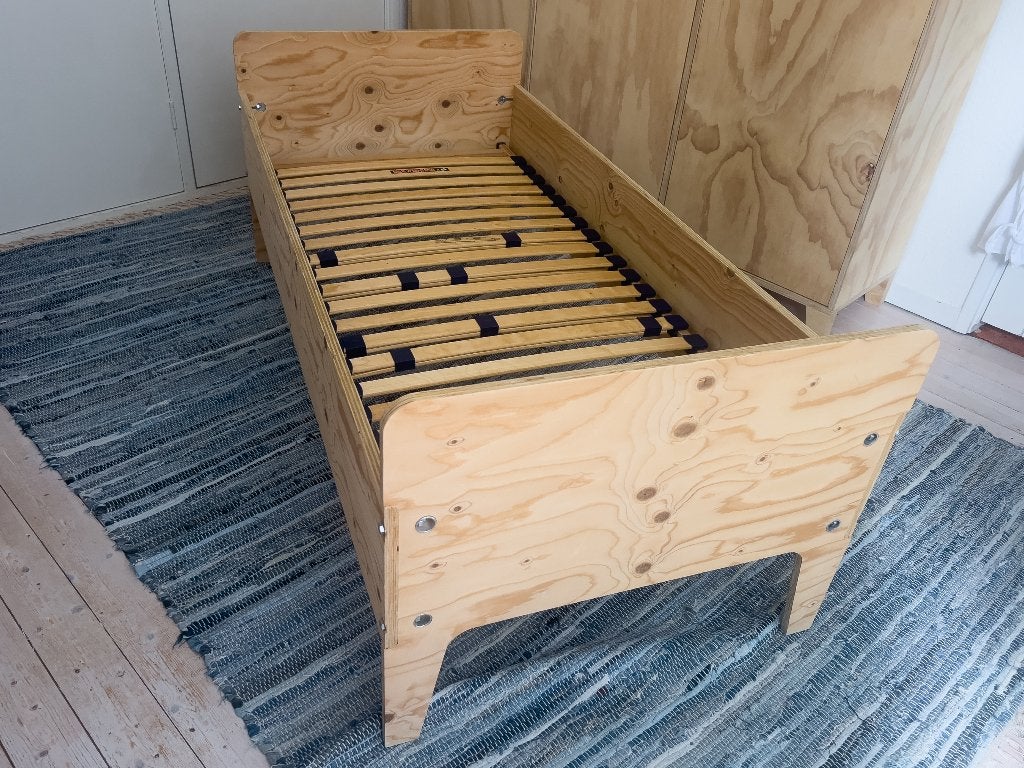 Piet Hein Eek Crisis Junior Bed incl. matras en lattenbodem, Kinderen en Baby's, Ophalen, Gebruikt, 70 tot 85 cm, 140 tot 160 cm