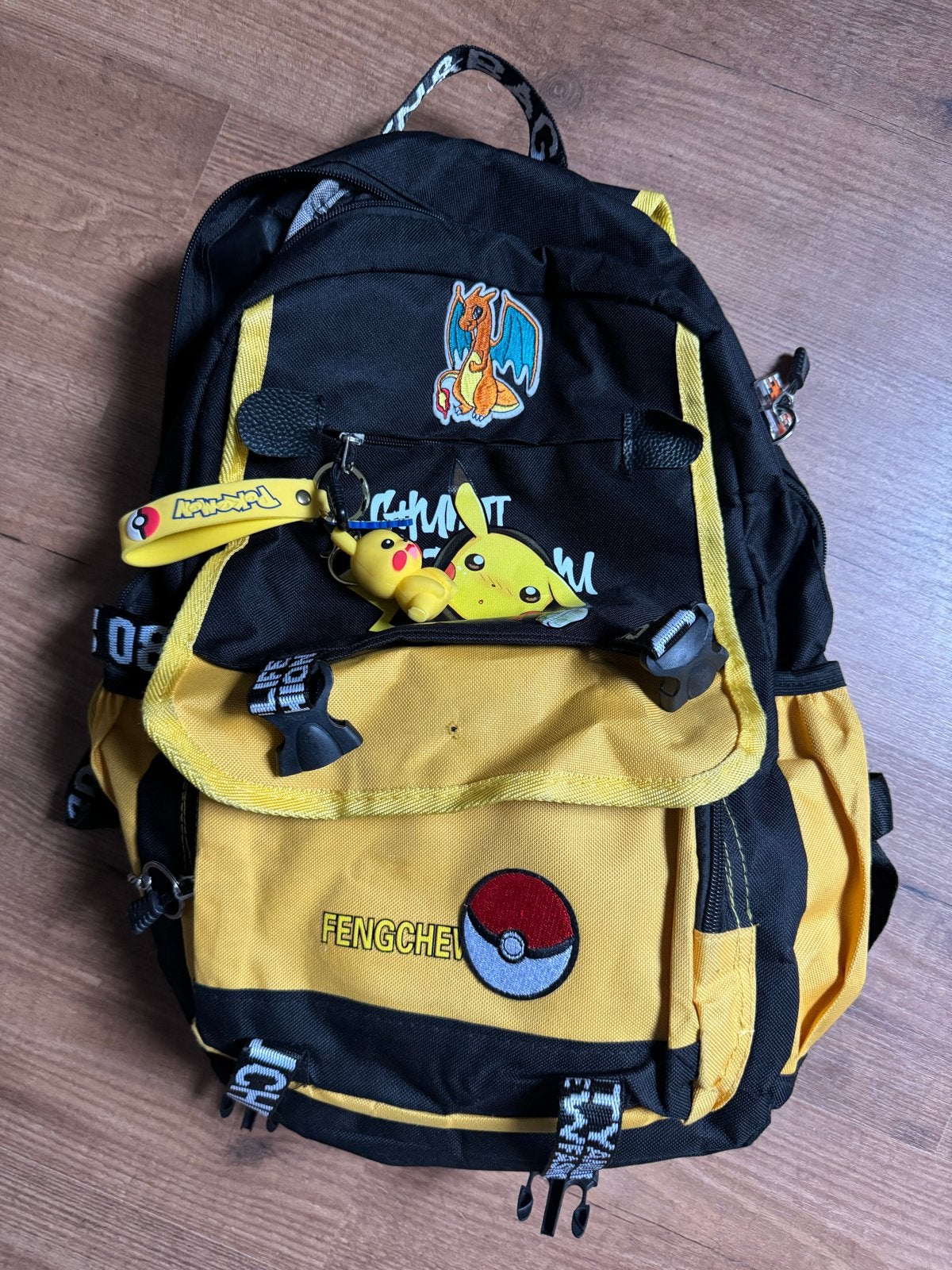 Pokemon rugzakken - set van 3 bijna gratis, Ophalen of Verzenden, Gebruikt, 25 tot 40 cm, Overige merken