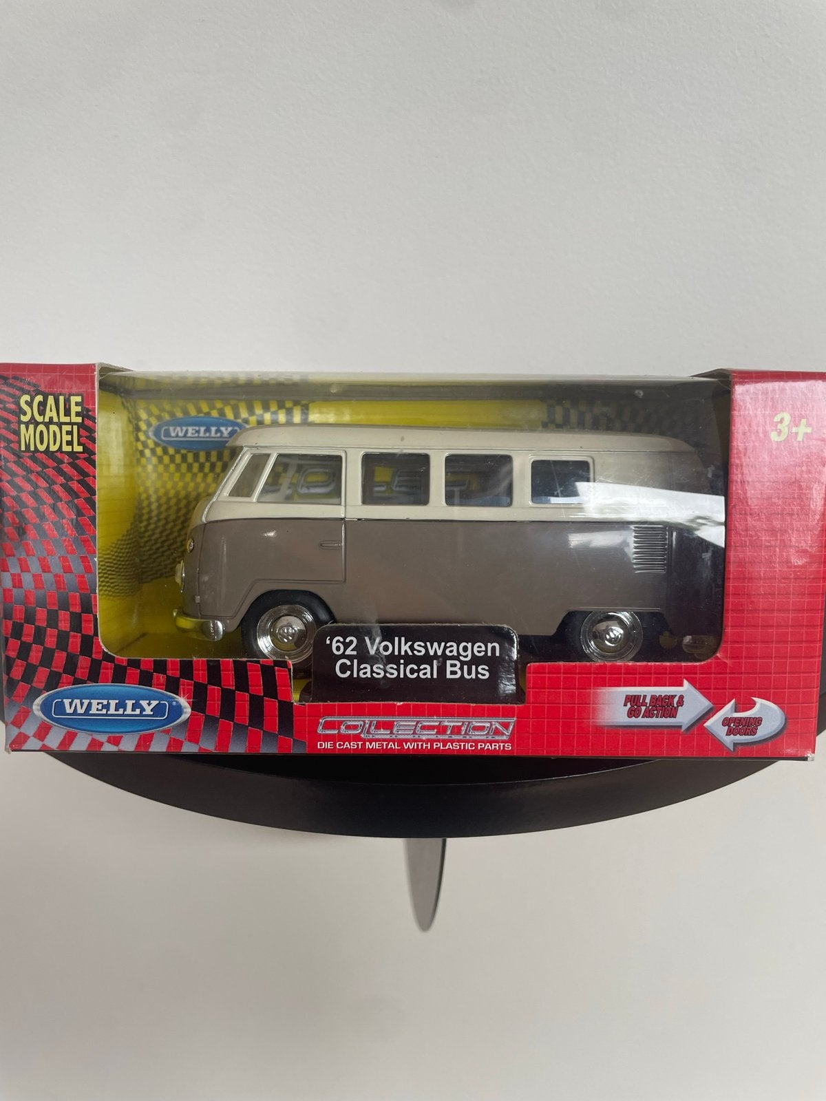 Welly Volkswagen '62 Classical Bus - Schaalmodel, Ophalen of Verzenden, Gebruikt