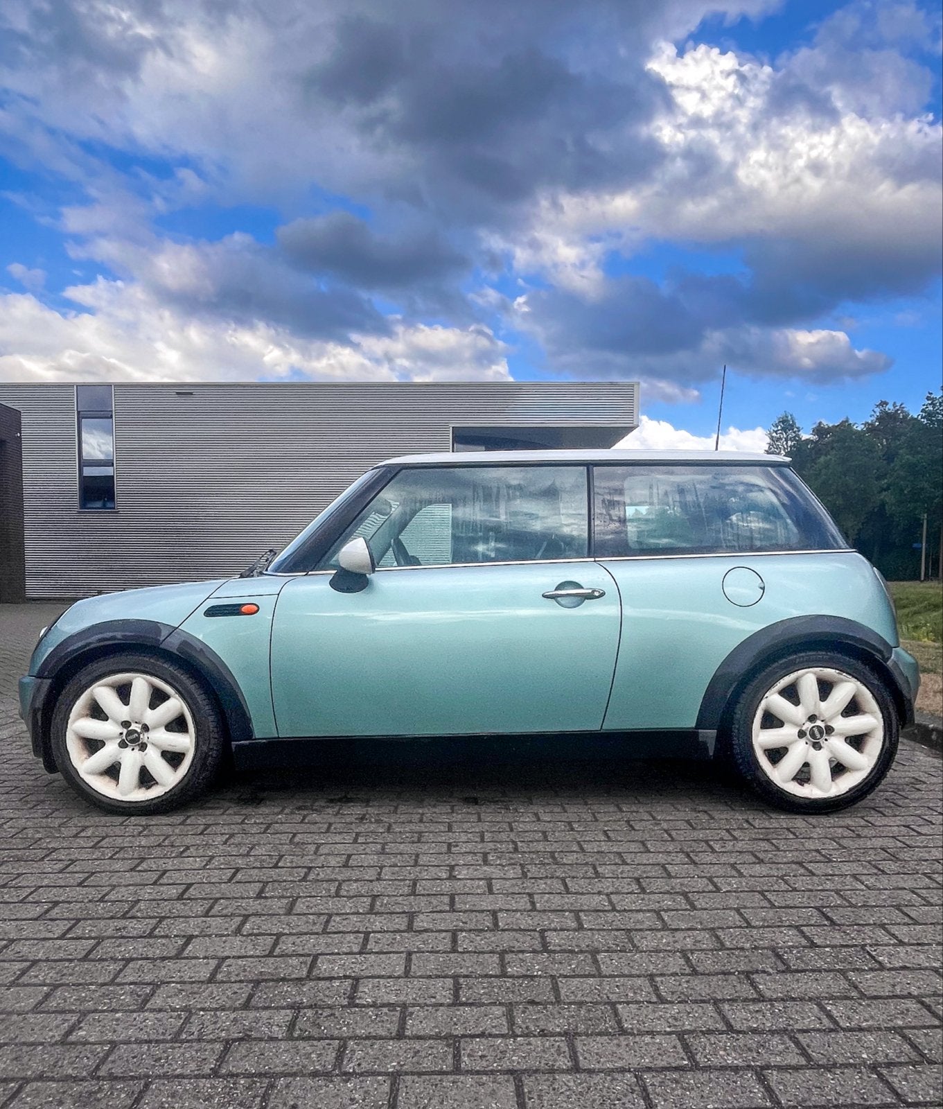 MINI Cooper 1.6 Chili | Airco | Cruise | APK 08-2027, Voorwielaandrijving, 1025 kg, 15 km/l, Zwart