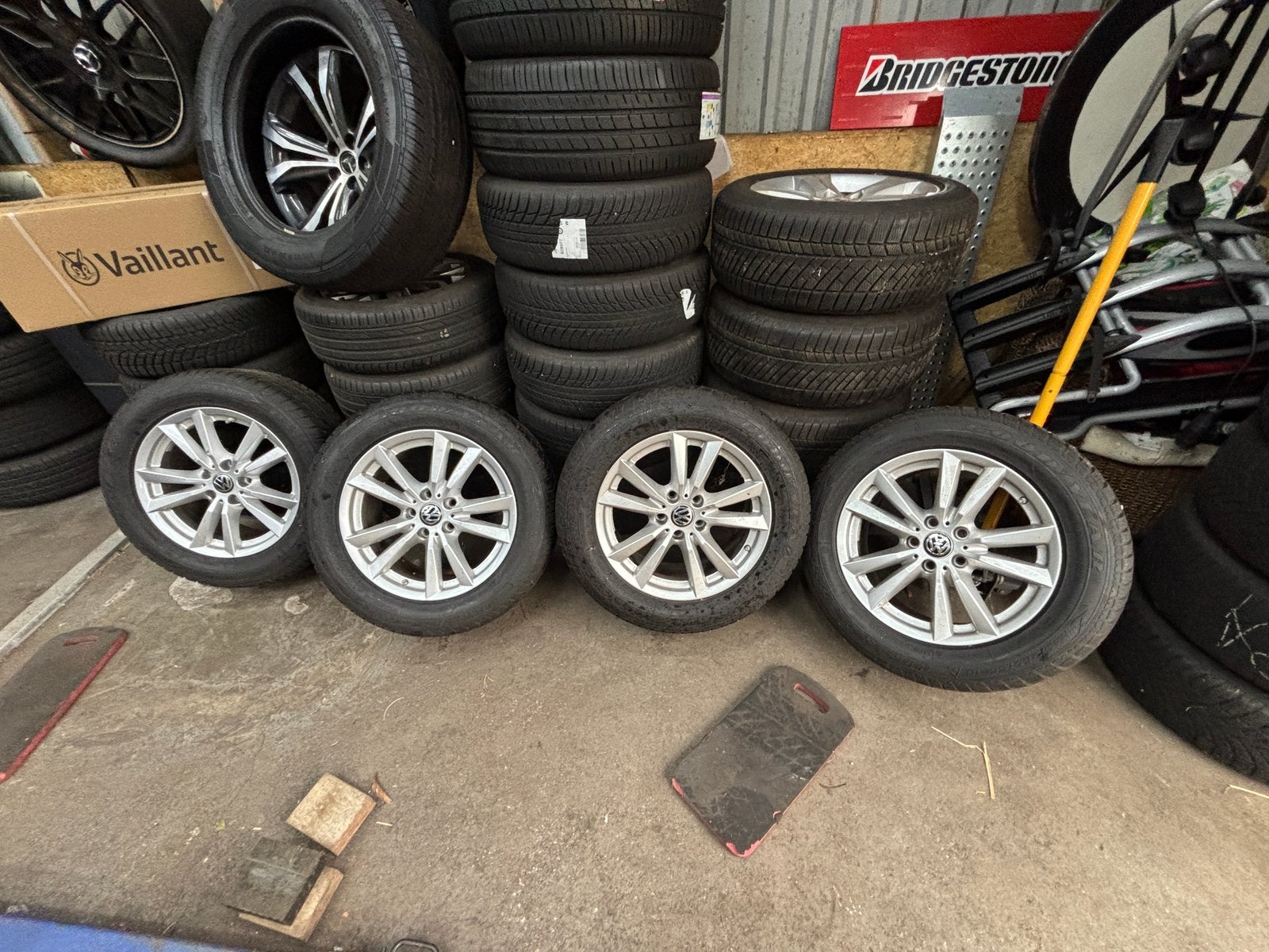Velgen Winterset VW Transporter 5x120 T5 T6 19 inch + 18 inc, 19 inch, 255 mm, Banden en Velgen, DE UITWEG 4 VEENDAM